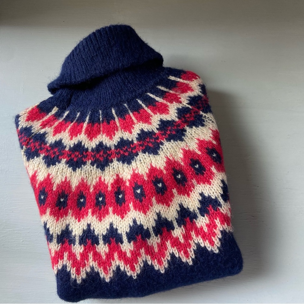 Gap Navy And Red Patterned Turtleneck Sweater - image 8